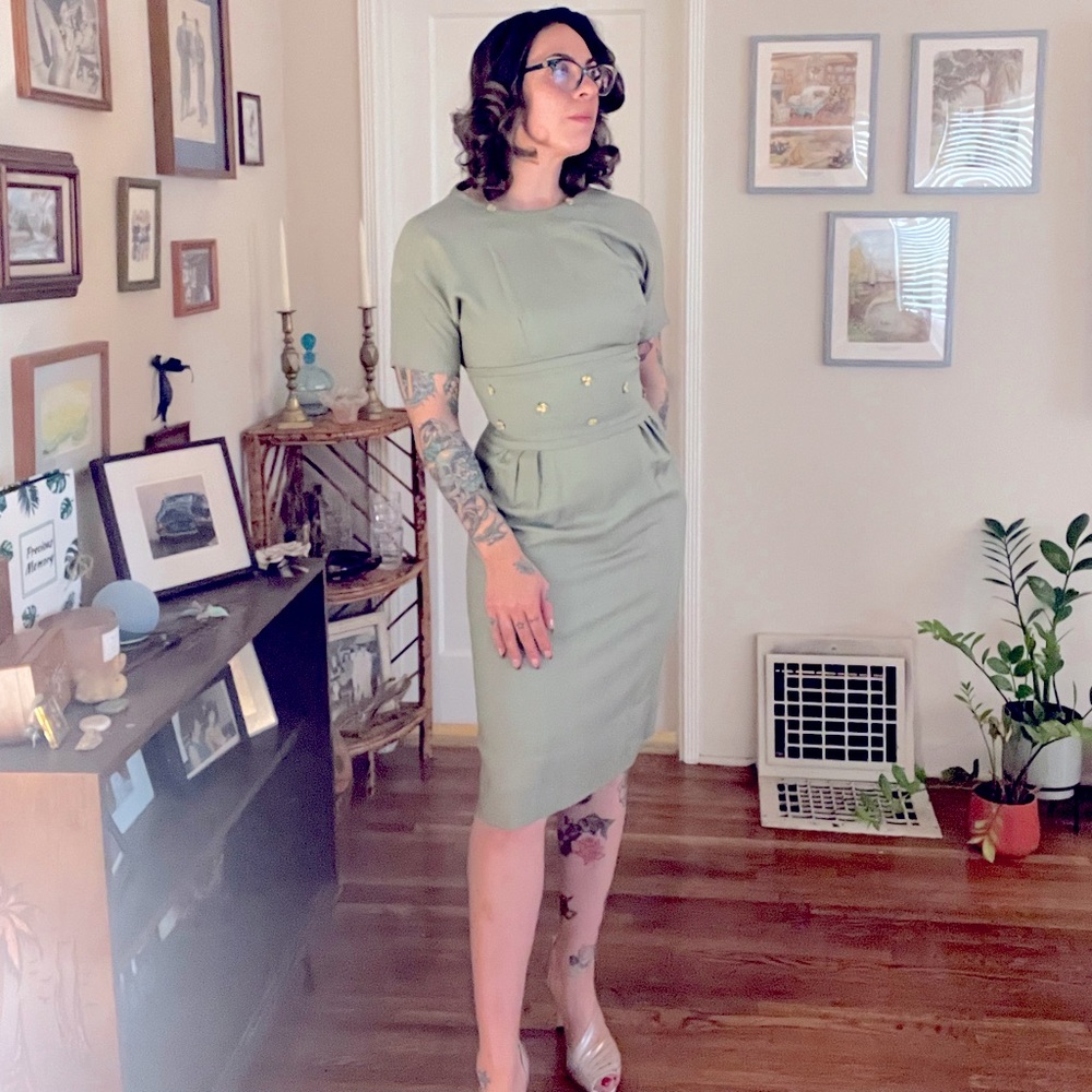 Lovely Sage 1940s Wiggle/Pinup Dress. Size S-M